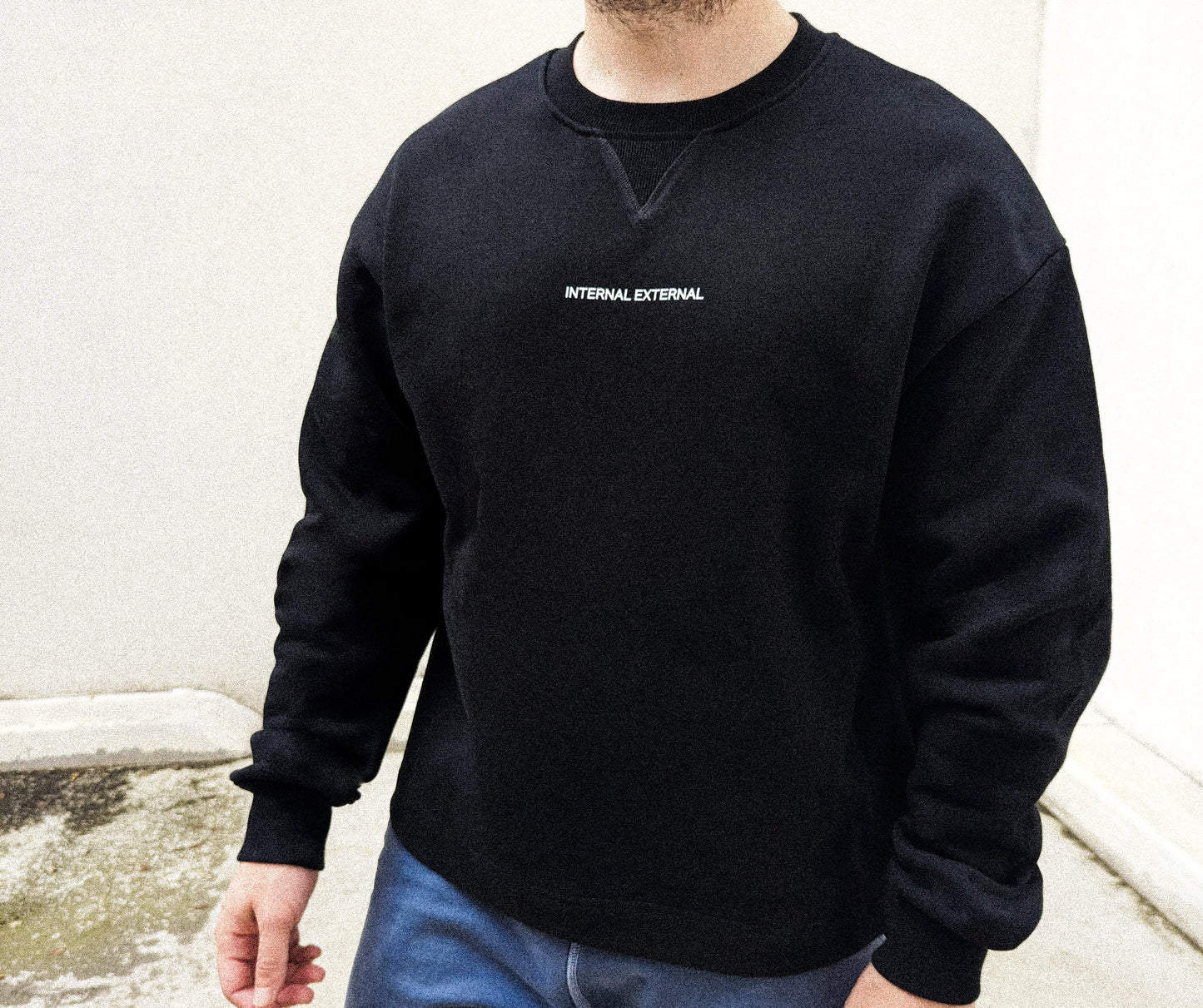 Minimal Logo Graphic Heavyweight Jumper