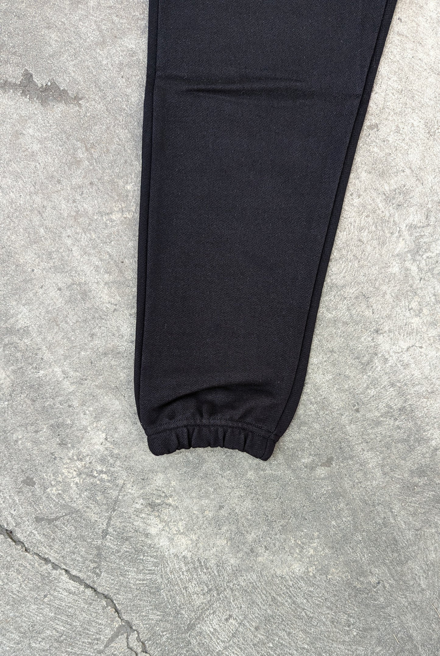 Noir Black Trackpant